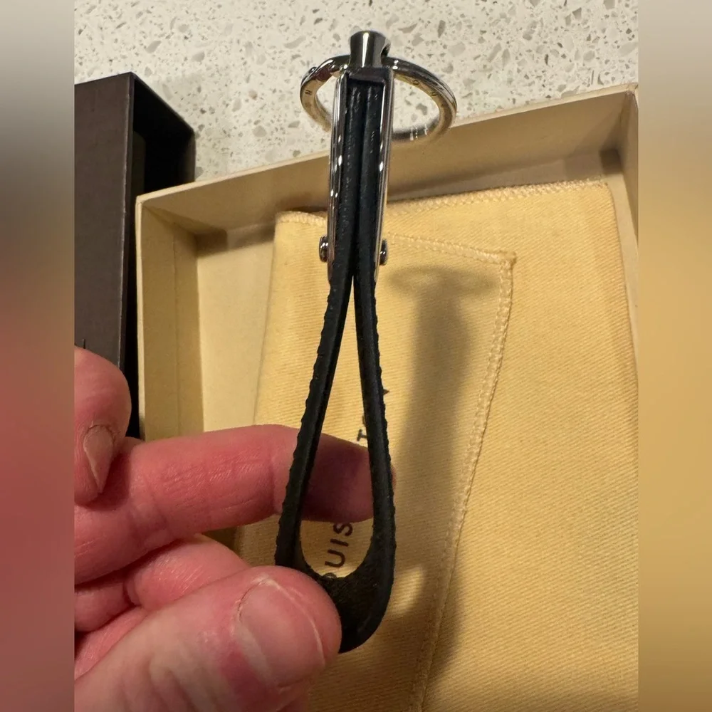 Louis Vuitton Damier Graphite Dragonne LV Key Holder NWB